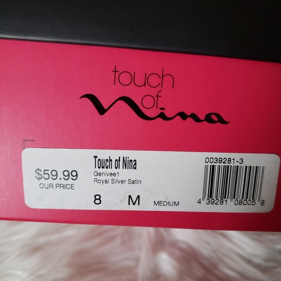 Silver Heels - Picture 4 of 4